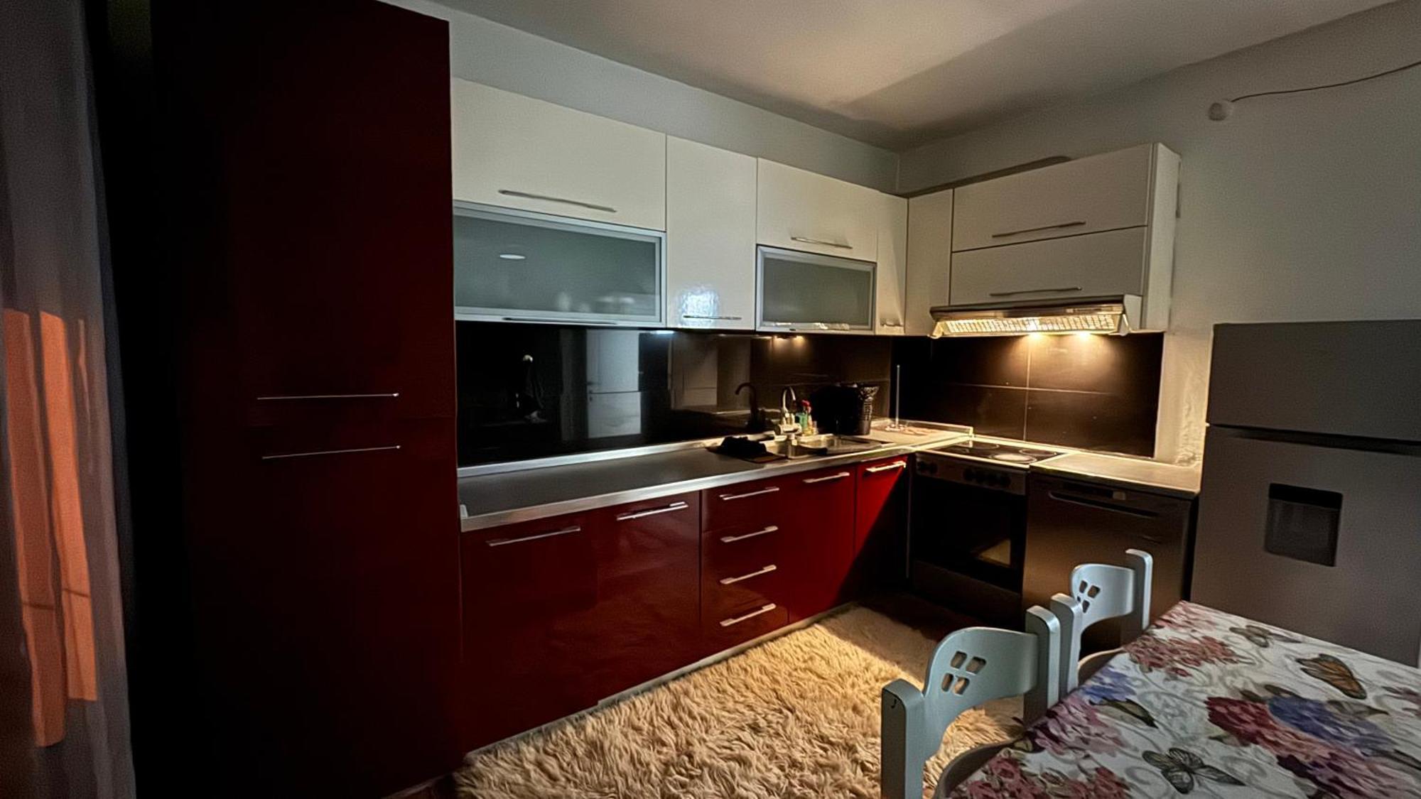 Green Door House Тирана Экстерьер фото